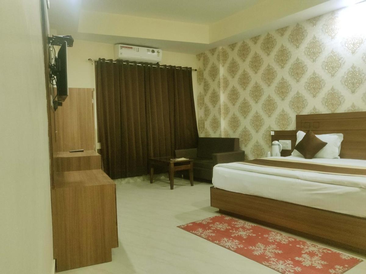 Hotel The Vaishno Devi Hills Katra  Exterior photo