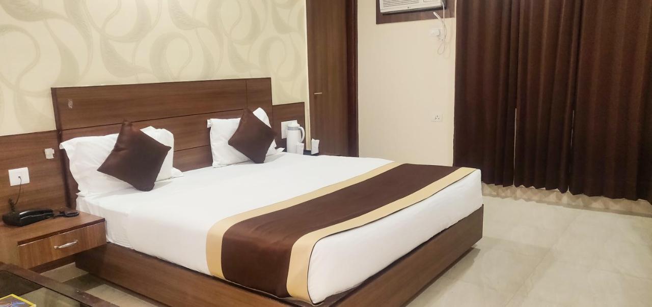 Hotel The Vaishno Devi Hills Katra  Exterior photo